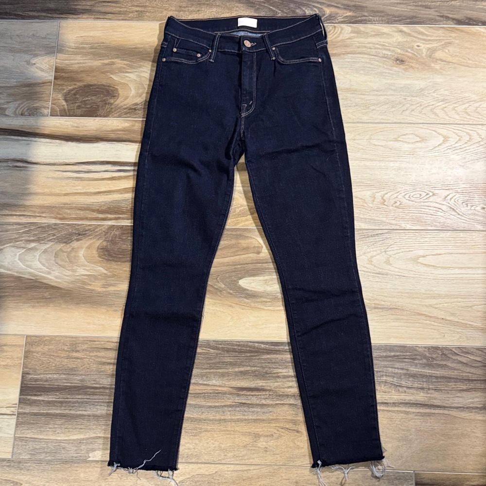 MOTHER Denim The Looker Ankle Fray Jeans – Size 27 – Dark Blue Wash